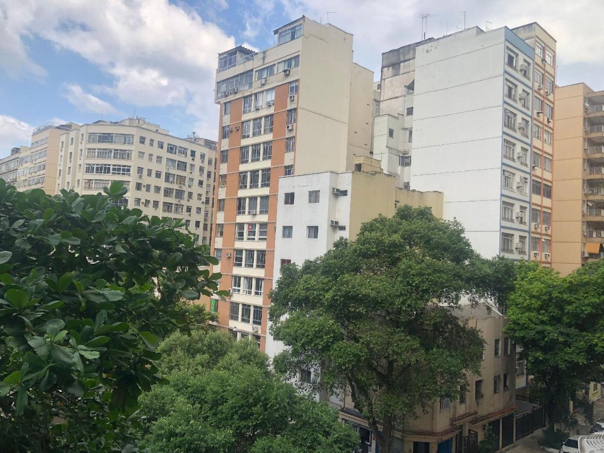Copacabana Rua Tranquila E Arborizada Perto De Tudo Posto 2 Rio de Janeiro Esterno foto