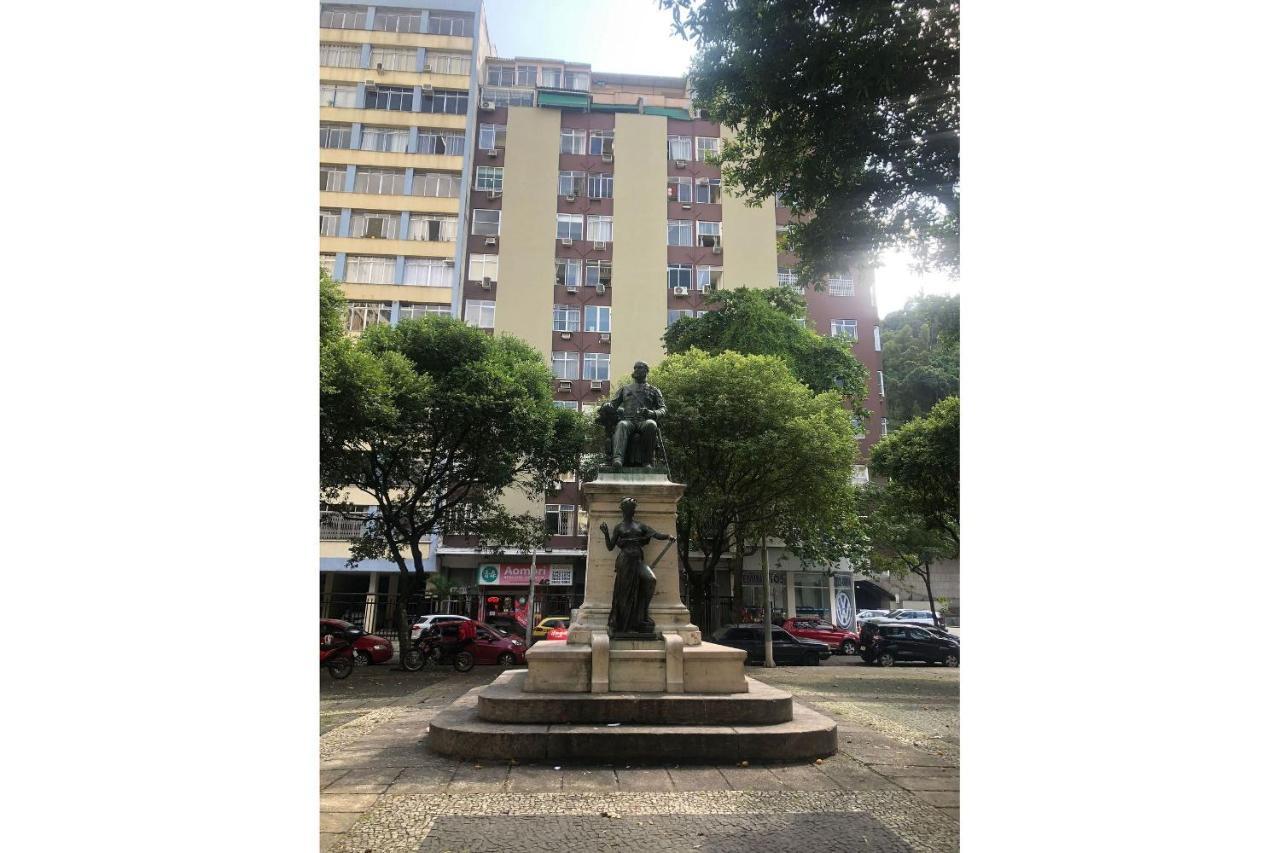 Copacabana Rua Tranquila E Arborizada Perto De Tudo Posto 2 Rio de Janeiro Esterno foto